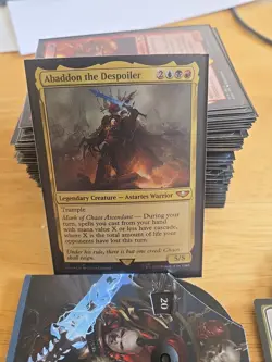 MTG Warhammer 40,000, Abaddon The Despoiler Precon Deck. 100 Cards. Sleeved. - Image 1