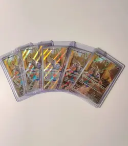 Pokemon Mimikyu SVP075 PROMO Sealed Full Art ITA X 5 UNITA Destino Di Paldea 💛 - Image 1