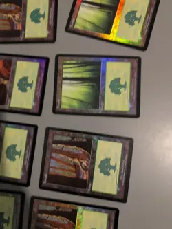 16 forest. Basic land MTG Card. Invasion. Foil. Old Vintage Border inc playsets - Image 5