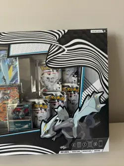 Pokemon TCG Black Bolt & White Flare Unova Heavy Hitters Premium Collection New - Image 3