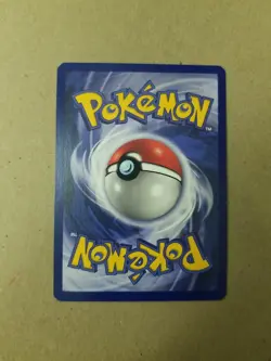 Kakuna 33/102 - VINTAGE WOTC POKEMON Pokemon Card - BASE SET - NM - Image 2