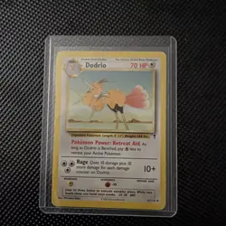 Dodrio 34/64 Uncommon Unlimited Edition Jungle Pokemon Card 1999 WOTC - Image 1