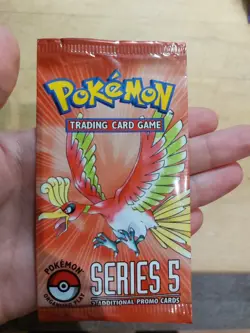 Pokemon POP Series 5 Booster Pack Factory Sealed - chance for gold star Umbreon - Image 2