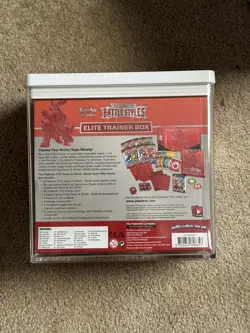 🔥 Pokemon TCG Sword & Shield - Battle Styles - Elite Trainer Box ETB RED - Image 3