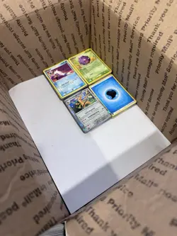 🔥 17lbs 4200+ UNSEARCHED Pokemon Bulk Lot! Some Holos & Vintage Cards LP/NM ✨ - Image 2