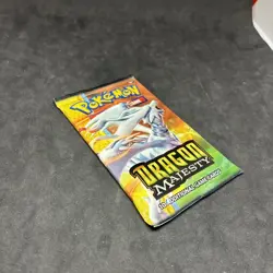 Pokemon TCG Dragon Majesty Booster Pack Reshiram Art New Sealed 2018 - Image 3