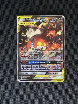 Pokemon TCG Reshiram & Charizard GX SM201 Black Star Promo - Image 4
