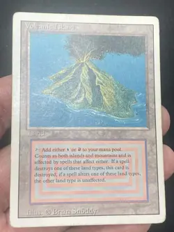 ***Volcanic Island (Indents)*** MTG Revised Magic Kid Icarus - Image 3