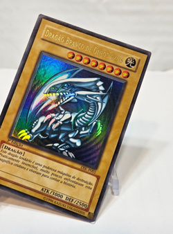 Portuguese Blue-Eyes White Dragon DIK-P001 Ultra Rare 1st Edition Yugioh 7930 - Image 4