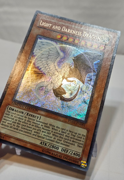 Light and Darkness Dragon YG01-EN001 Secret Rare FOIL BLEED Yugioh 7805 - Image 3