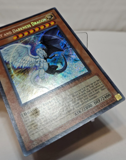 Light and Darkness Dragon YG01-EN001 Secret Rare FOIL BLEED Yugioh 7805 - Image 5