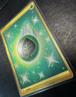 Pokemon TCG Grass Energy Card 283/264 Secret Rare Gold Fusion Strike - Image 3