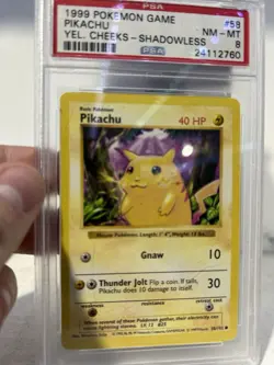 1999 POKEMON BASE SET SHADOWLESS YELLOW CHEEKS #58 PIKACHU PSA 8 - Image 2