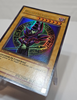 SPANISH Dark Magician LDD-S005 LOB Ultra Rare 1st Edition Yugioh 7941 - Image 2