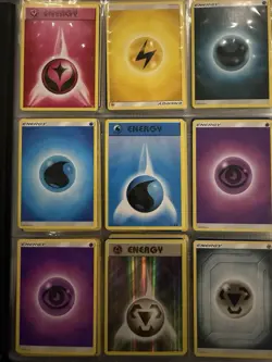 POKEMON CARD BINDER LOT COLLECTION 250+ Cards - Image 2