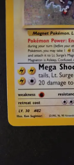 2000 Pokemon Gym Heroes Lt. Surge's Magneton Holo #8/132 - Image 5