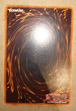 Blue-Eyes White Dragon YSKR-EN001 Ultimate Rare 1st Edition - Image 2