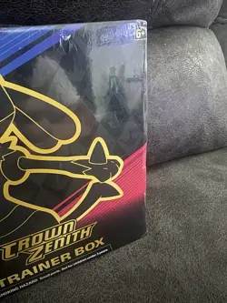 Pokemon TCG Crown Zenith Elite Trainer Box READ - Image 2