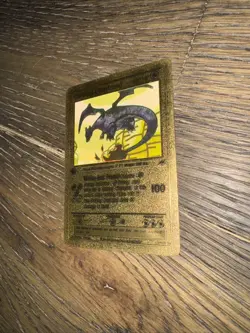 Shining Charizard 107/105 Gold Foil Pokemon Card 1st Edition VGC Ungraded - Image 2
