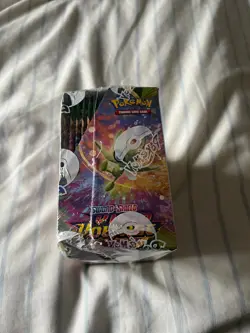 Pokemon TCG Sword & Shield Vivid Voltage Booster Box NEW & SEALED - Image 3
