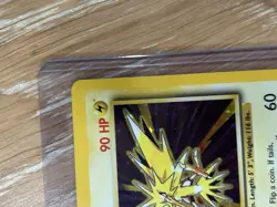Pokemon TCG Zapdos Base Set Holo Unlimited Rare Card 16/102 - Image 3
