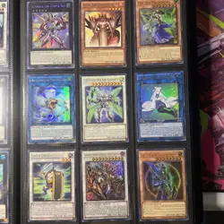 Yugioh Yu-Gi-Oh Binder Collection Card Lot- Blue Eyes SDK-001 +200 Cards - Image 2