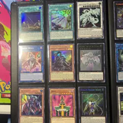 Yugioh Yu-Gi-Oh Binder Collection Card Lot- Blue Eyes SDK-001 +200 Cards - Image 3