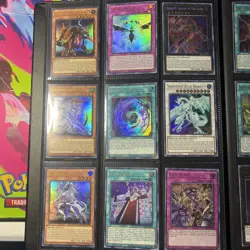 Yugioh Yu-Gi-Oh Binder Collection Card Lot- Blue Eyes SDK-001 +200 Cards - Image 5