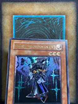 Yugioh Silent Swordsman LV3 RDS-EN009 Ultimate Rare 1st Edition NM - Image 3