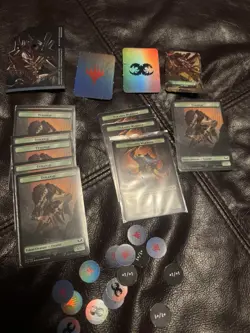 Magic The Gathering Warhammer 40K Tyranid Swarm w/ Deck Box & Tokens sleeved - Image 1