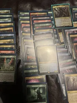 Magic The Gathering Warhammer 40K Tyranid Swarm w/ Deck Box & Tokens sleeved - Image 2