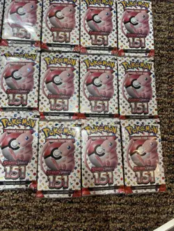 Pokemon TCG Scarlet & Violet 151 Booster Pack Lot of 32 Packs - Image 2