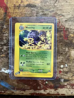 Pokemon TCG Weezing Expedition Base Set Nonholo Rare Card 70/165 WOTC 2002 - Image 1