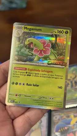 Pokemon TCG Meganium MEP 001 Pre Release Promo Mega Evolution PTBR Language - Image 1