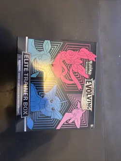Pokemon Sword & Shield Evolving Skies Elite Trainer Box Sealed ETB - Image 1