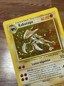 Kabutops FRENCH 9/62 Fossil Pokemon Card Holo Rare Pokemon LP Vintage TCG - Image 2
