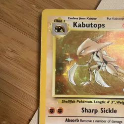 Pokemon TCG Kabutops Fossil 9/62 Holo Unlimited Holo Rare Vintage 2000 LP - Image 5
