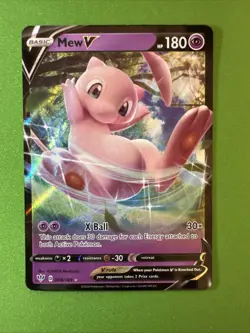 Pokemon Card - Mew V 069/189 Swsh03: Darkness Ablaze Holo NM - Image 3