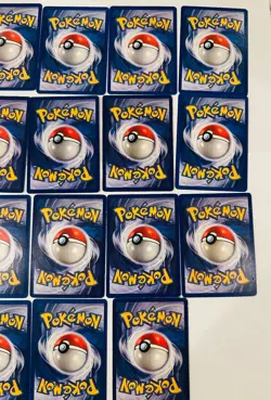 27x Vintage Pokemon Cards Lot - Pikachu, Raichu, Kadabra, Beedrill - WOTC - Image 4
