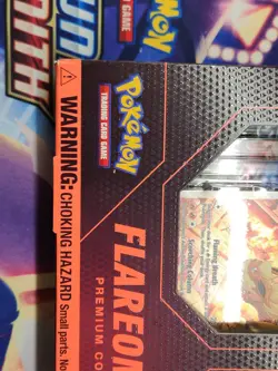 Pokemon TCG Flareon Vmax Premium Collection Card Game 820650851308 - Image 5