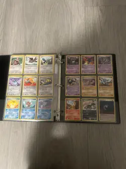 Vintage Pokemon collection binder and bag of cards 90s, 2000s, 2010s - Image 4