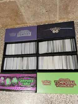 2000 Pokemon card job lot bulk collection includes Holo/Rev Holo and box - Image 2