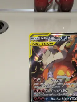 Pokemon TCG Holo Promo Reshiram & Charizard GX SM201 TAG TEAM Sm - Image 2