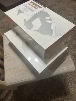 2 BOXES!!! Pokemon TCG Sword and Shield Ultra Premium Collection Charizard Box 820650871115 - Image 3