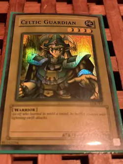 Yu-Gi-Oh HEAVY MAX FADED and WAVY GLOSSY Celtic Guardian LOB-007 LP - Image 3