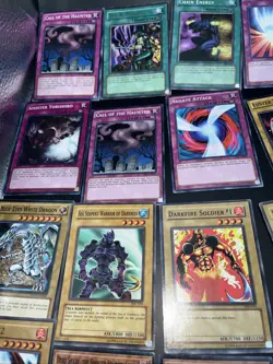 Yugioh Vintage 30 Card 1996 Lot 1st Edition Played Moderately No reserve - Image 4