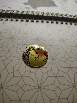 1999 POKEMON TCG PIKACHU COIN COLLECTIBLE Holo Stars - Image 3
