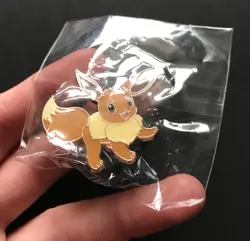 Eevee Pin Badge Pokemon Metal 2021 Evolving Skies Centre ETB Elite Trainer NEW - Image 3