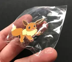 Eevee Pin Badge Pokemon Metal 2021 Evolving Skies Centre ETB Elite Trainer NEW - Image 4