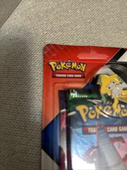 Pokemon Evolving Skies & Chilling Reign 2 pack Blister w/ pin - Sealed - SEE PIC - Image 2